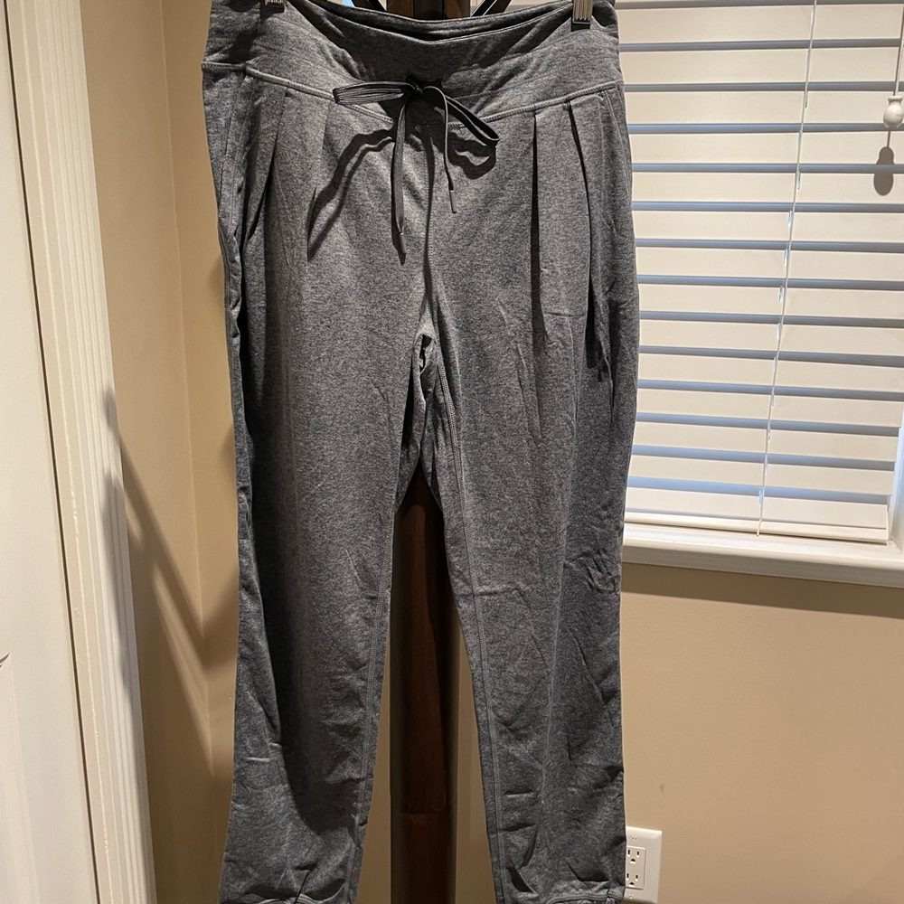 Women’s joggers
